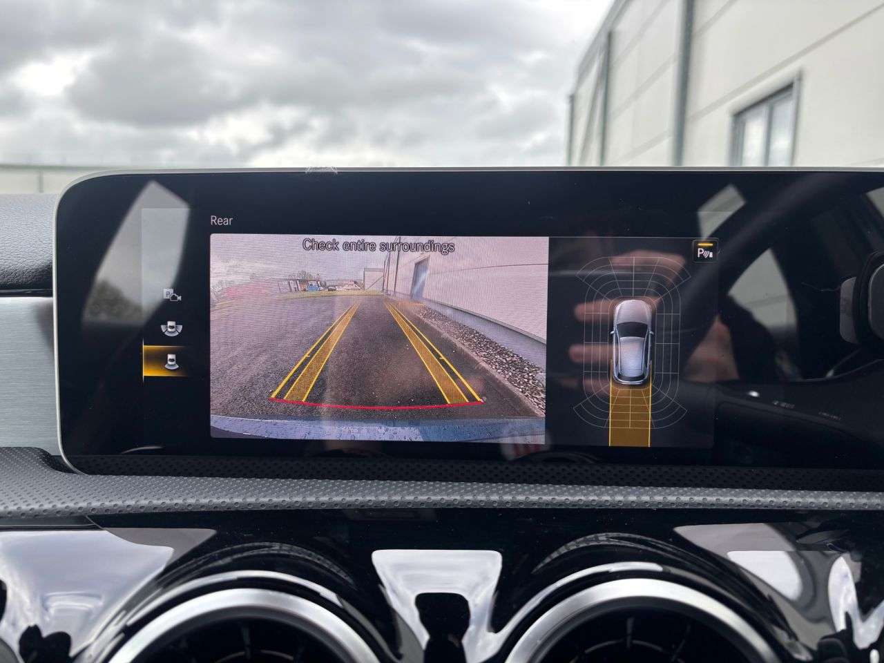 A 2019 MERCEDES-BENZ A-CLASS 2.0 A200d AMG Line (Executive) Hatchback 5dr Diesel 8G-DCT Euro 6 (s/s) (15 A 2019 MERCEDES-BENZ A-CLASS 2.0 A200d AMG Line (Executive) Hatchback 5dr Diesel 8G-DCT Euro 6 (s/s) (15