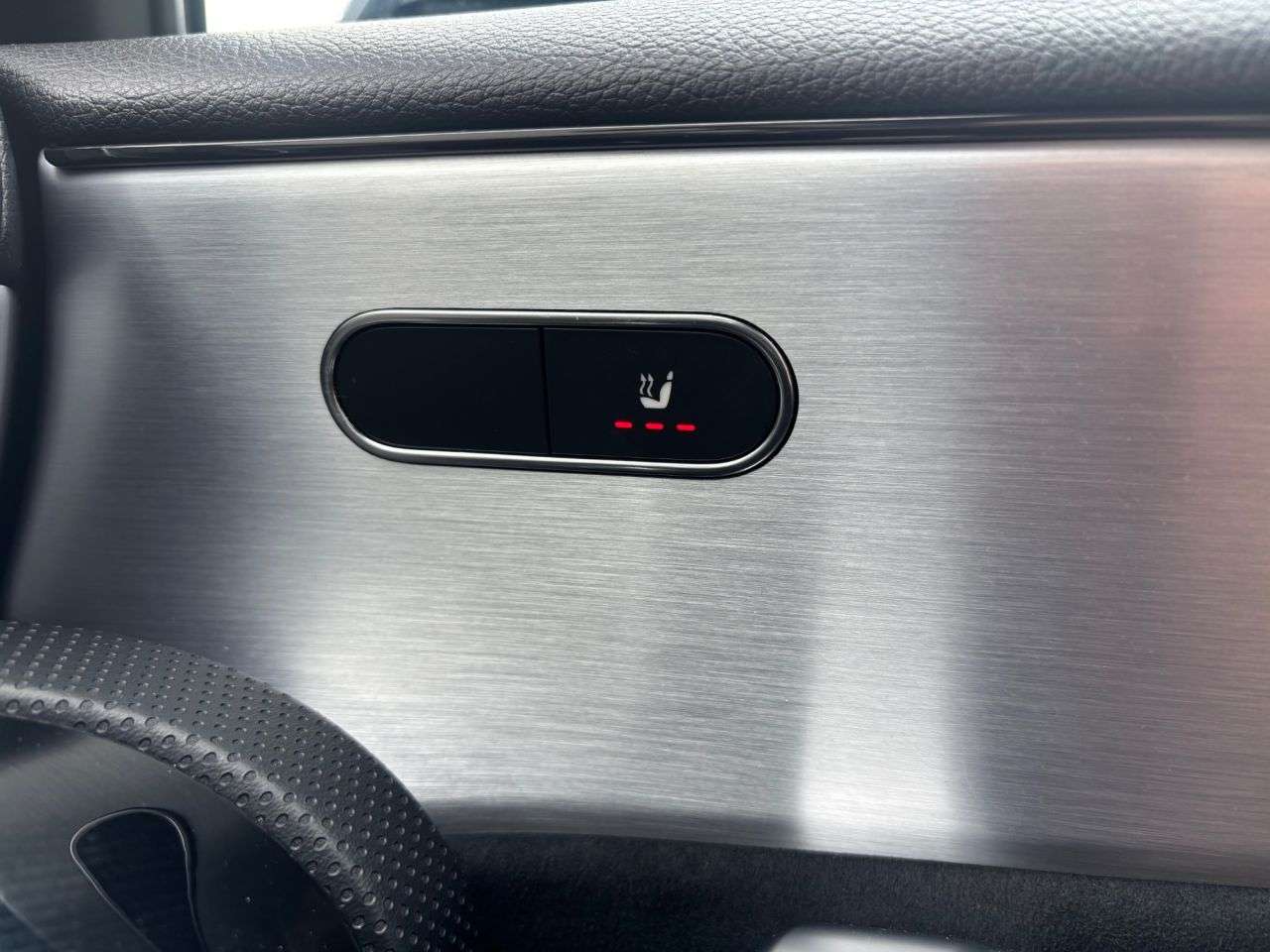 A 2019 MERCEDES-BENZ A-CLASS 2.0 A200d AMG Line (Executive) Hatchback 5dr Diesel 8G-DCT Euro 6 (s/s) (15 A 2019 MERCEDES-BENZ A-CLASS 2.0 A200d AMG Line (Executive) Hatchback 5dr Diesel 8G-DCT Euro 6 (s/s) (15