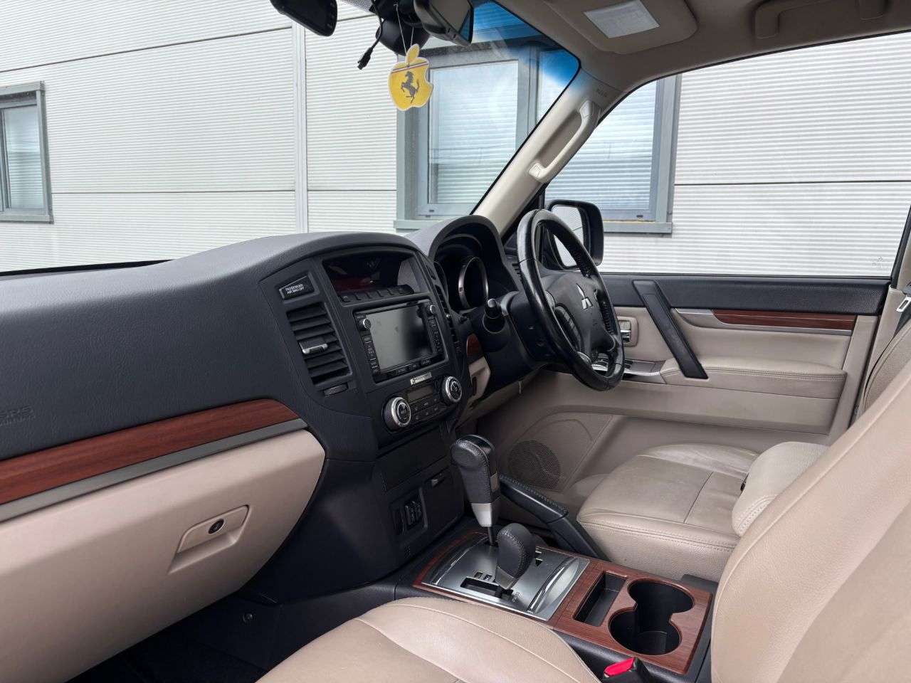 2013 MITSUBISHI SHOGUN 2013 MITSUBISHI SHOGUN