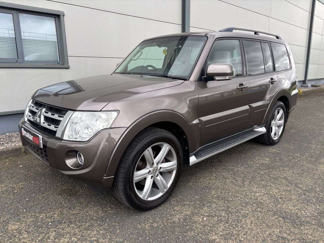 2013 MITSUBISHI SHOGUN 2013 MITSUBISHI SHOGUN