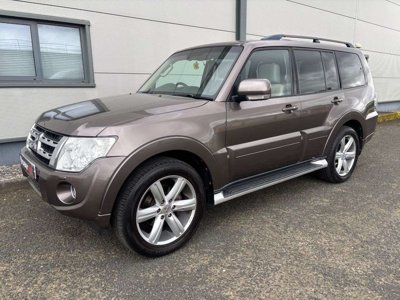 2013 MITSUBISHI SHOGUN 2013 MITSUBISHI SHOGUN