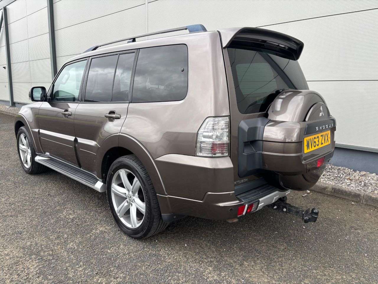 2013 MITSUBISHI SHOGUN 2013 MITSUBISHI SHOGUN