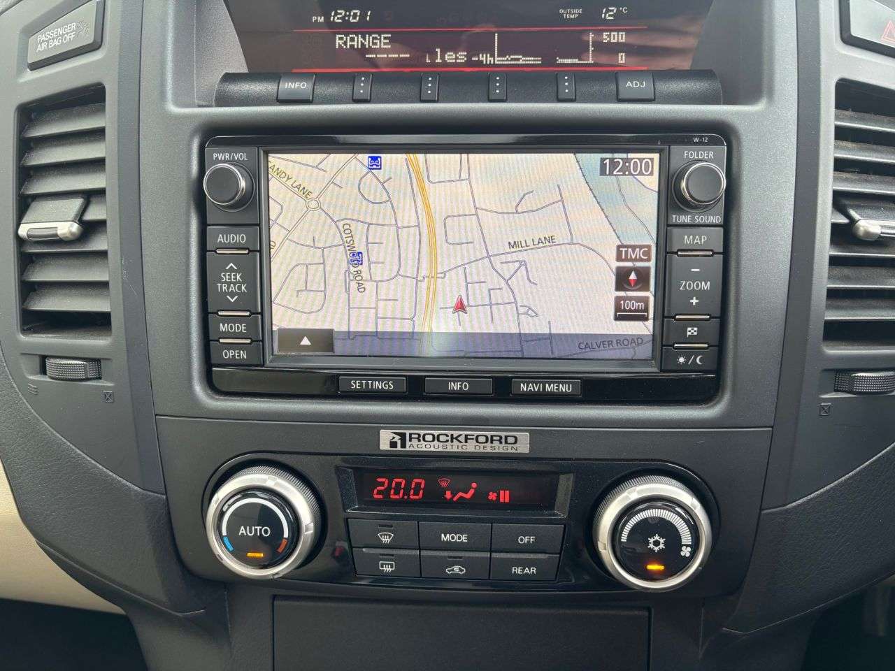 2013 MITSUBISHI SHOGUN 2013 MITSUBISHI SHOGUN