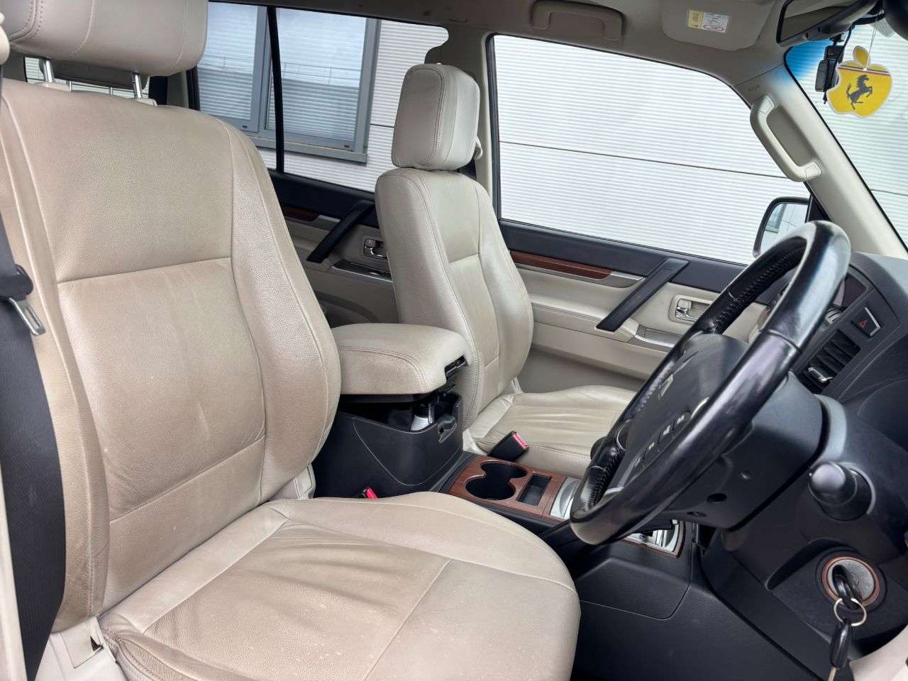 2013 MITSUBISHI SHOGUN 2013 MITSUBISHI SHOGUN