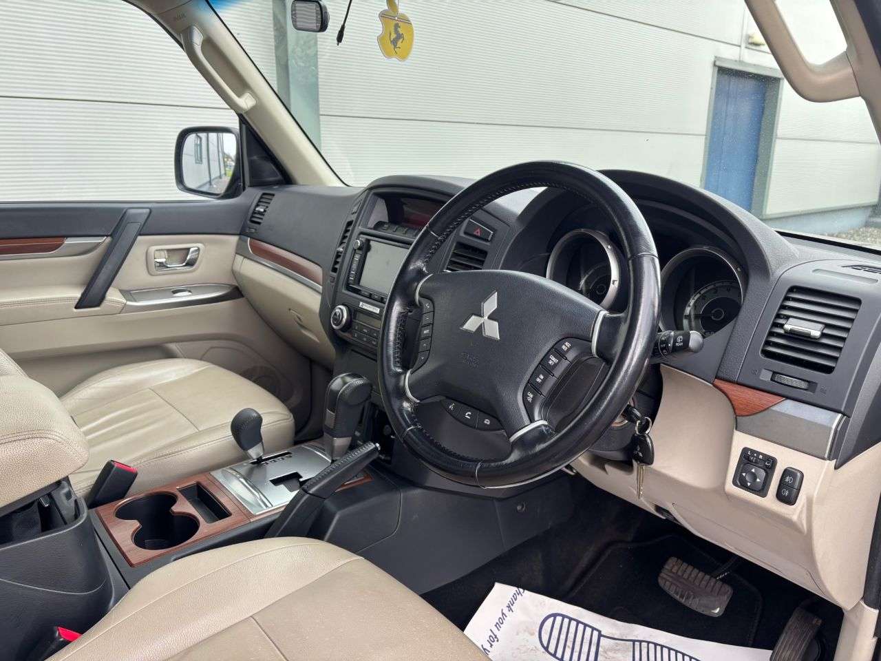 2013 MITSUBISHI SHOGUN 2013 MITSUBISHI SHOGUN