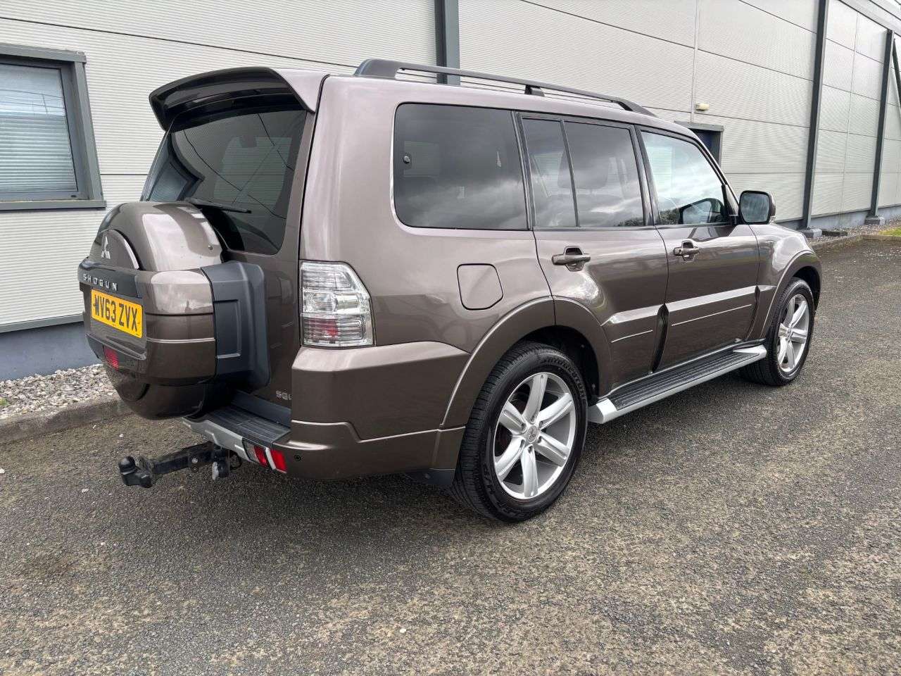 2013 MITSUBISHI SHOGUN 2013 MITSUBISHI SHOGUN