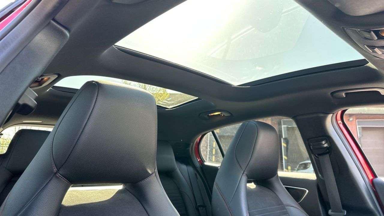 A 2018 MERCEDES-BENZ GLA 2.1 GLA220d AMG Line (Premium Plus) SUV 5dr Diesel 7G-DCT 4MATIC Euro 6 (s/ A 2018 MERCEDES-BENZ GLA 2.1 GLA220d AMG Line (Premium Plus) SUV 5dr Diesel 7G-DCT 4MATIC Euro 6 (s/