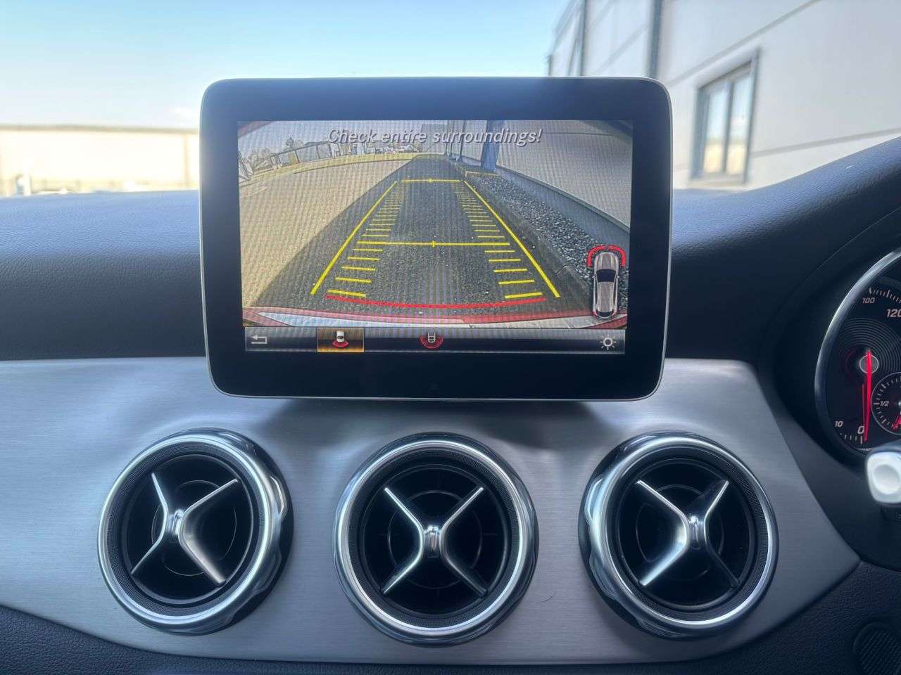 A 2018 MERCEDES-BENZ GLA 2.1 GLA220d AMG Line (Premium Plus) SUV 5dr Diesel 7G-DCT 4MATIC Euro 6 (s/ A 2018 MERCEDES-BENZ GLA 2.1 GLA220d AMG Line (Premium Plus) SUV 5dr Diesel 7G-DCT 4MATIC Euro 6 (s/