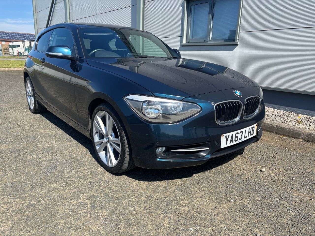 A 2014 BMW 1 SERIES 2.0 120d Sport Hatchback 3dr Diesel Manual Euro 5 (s/s) (184 ps) A 2014 BMW 1 SERIES 2.0 120d Sport Hatchback 3dr Diesel Manual Euro 5 (s/s) (184 ps)