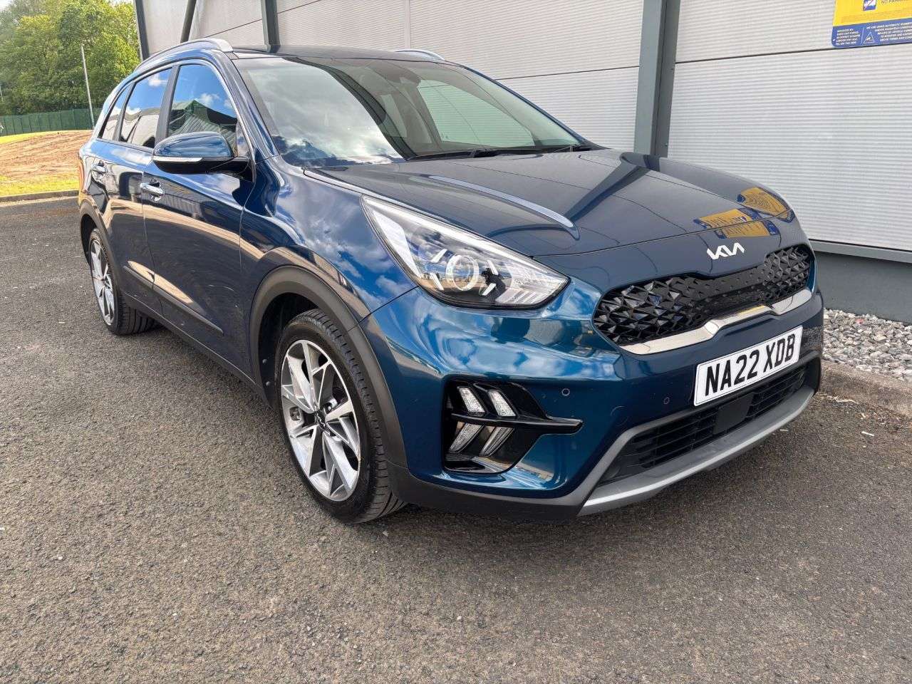 A 2022 KIA NIRO 1.6 GDi 3 SUV 5dr Petrol Hybrid DCT Euro 6 (s/s) (139 bhp) REVERSE CAMERA A 2022 KIA NIRO 1.6 GDi 3 SUV 5dr Petrol Hybrid DCT Euro 6 (s/s) (139 bhp) REVERSE CAMERA