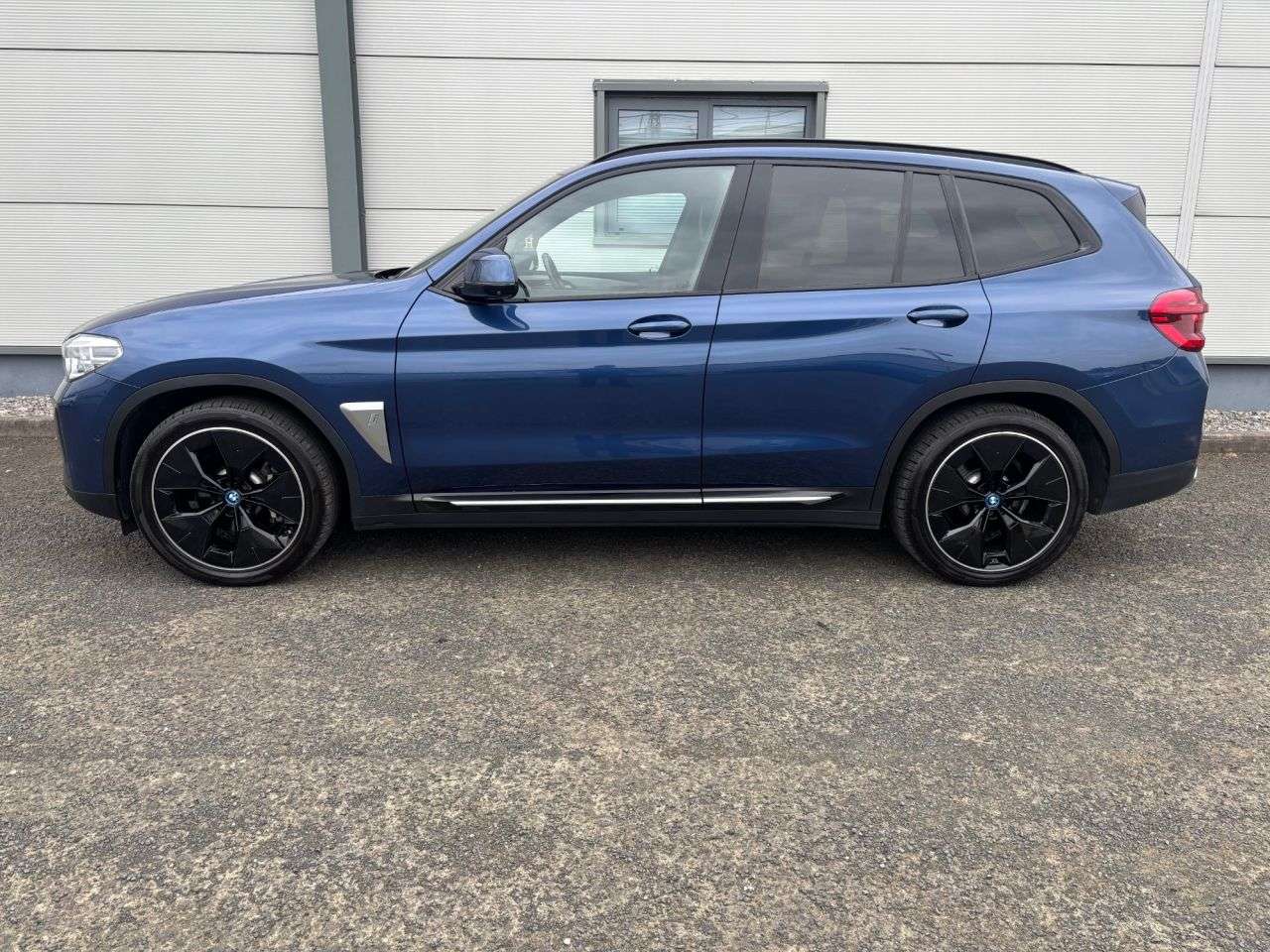 2021 BMW IX3 2021 BMW IX3