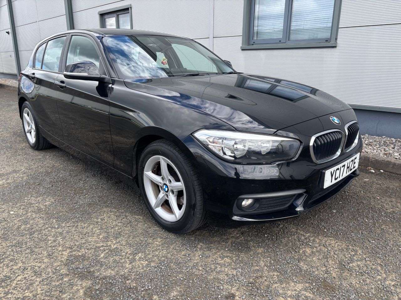 A 2017 BMW 1 SERIES 1.5 116d ED Plus Hatchback 5dr Diesel Manual Euro 6 (s/s) (116 ps) REAR PAR A 2017 BMW 1 SERIES 1.5 116d ED Plus Hatchback 5dr Diesel Manual Euro 6 (s/s) (116 ps) REAR PAR