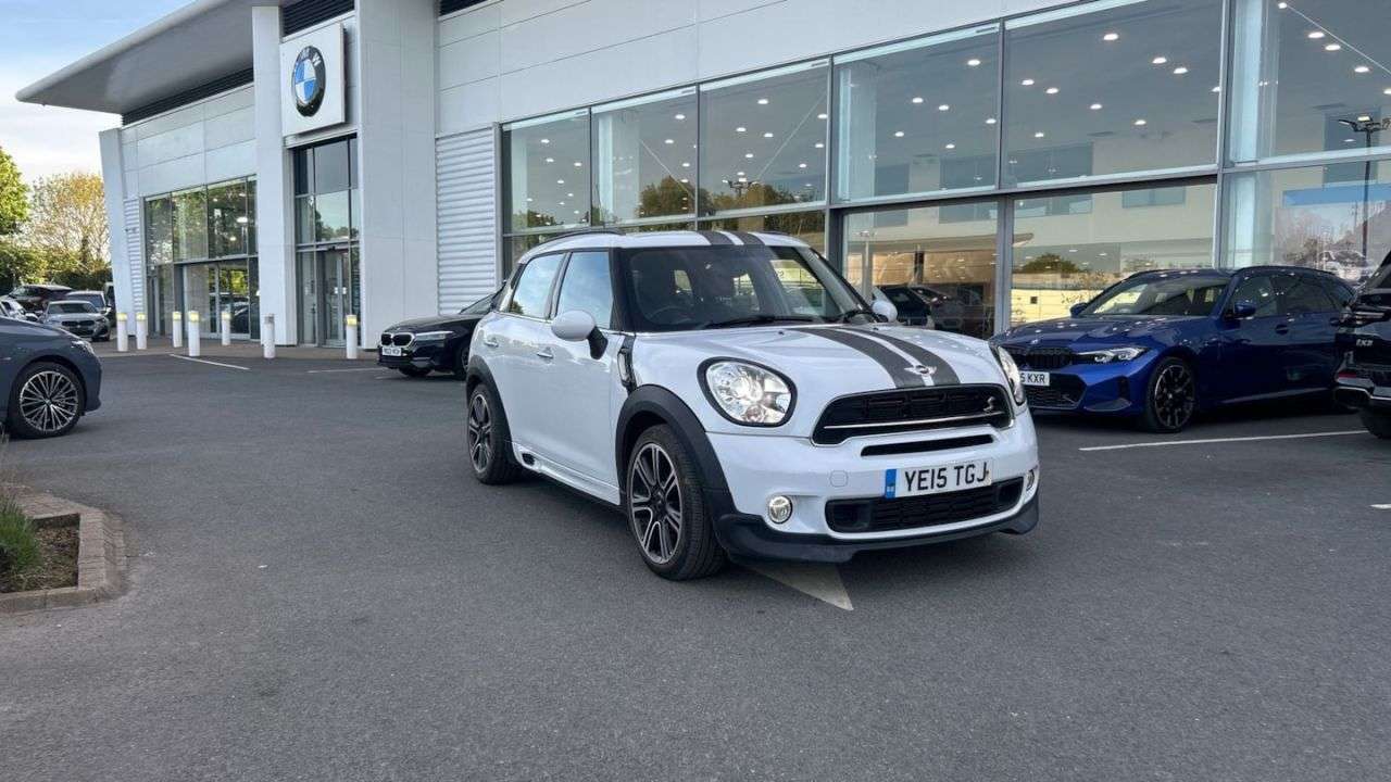 A 2015 MINI COUNTRYMAN 2.0 Cooper SD SUV 5dr Diesel Manual Euro 5 (s/s) (143 ps) FULL LEATHER HEAT A 2015 MINI COUNTRYMAN 2.0 Cooper SD SUV 5dr Diesel Manual Euro 5 (s/s) (143 ps) FULL LEATHER HEAT