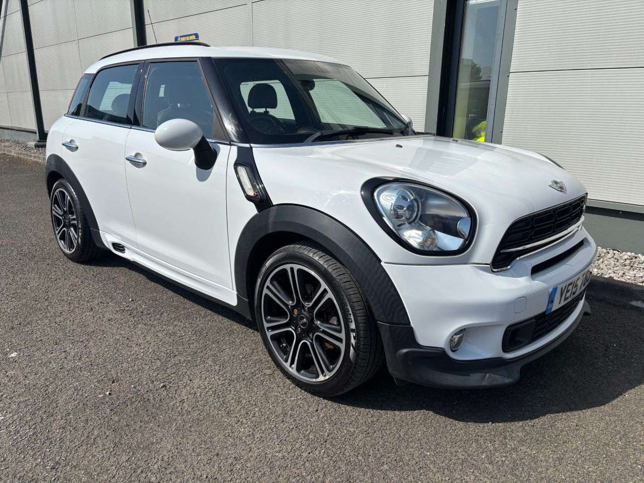 2015 MINI COUNTRYMAN 2015 MINI COUNTRYMAN