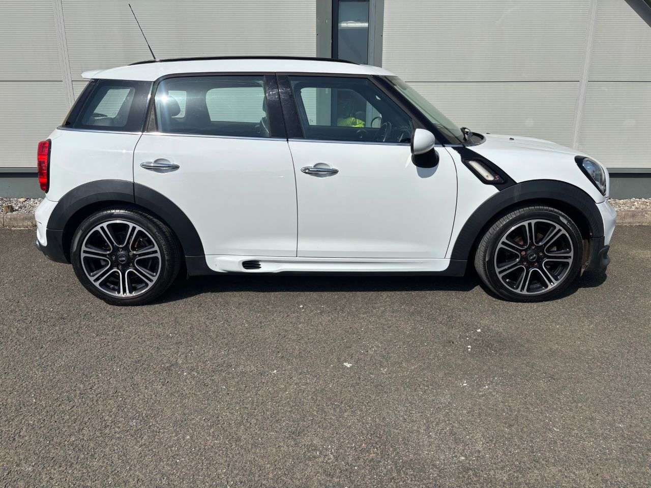 2015 MINI COUNTRYMAN 2015 MINI COUNTRYMAN