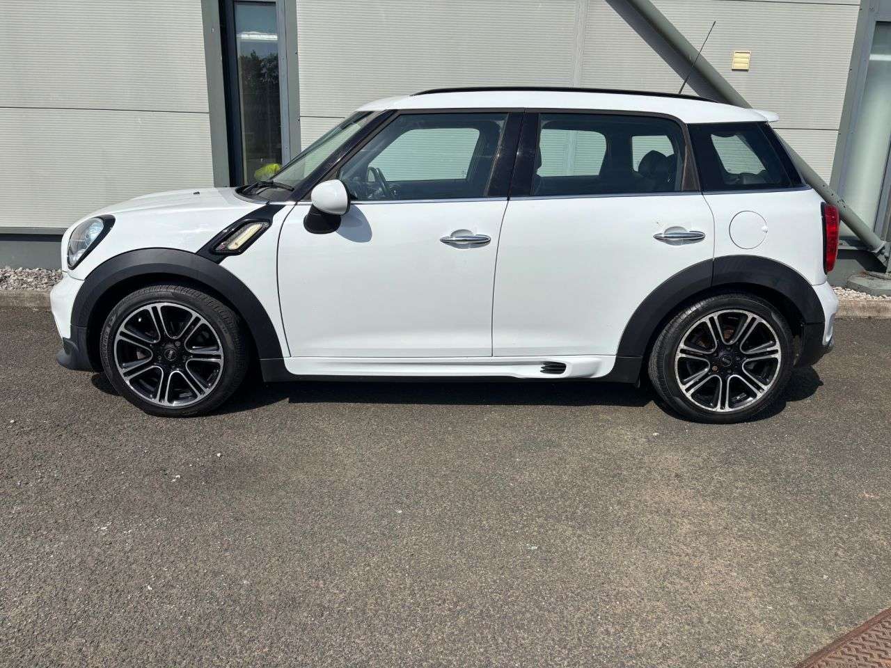 2015 MINI COUNTRYMAN 2015 MINI COUNTRYMAN