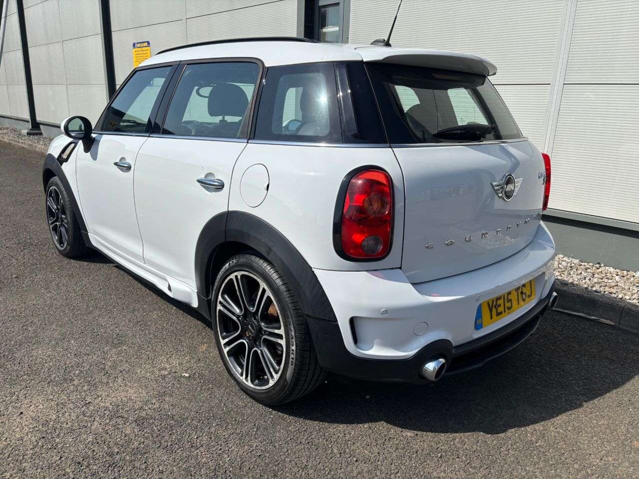 2015 MINI COUNTRYMAN 2015 MINI COUNTRYMAN