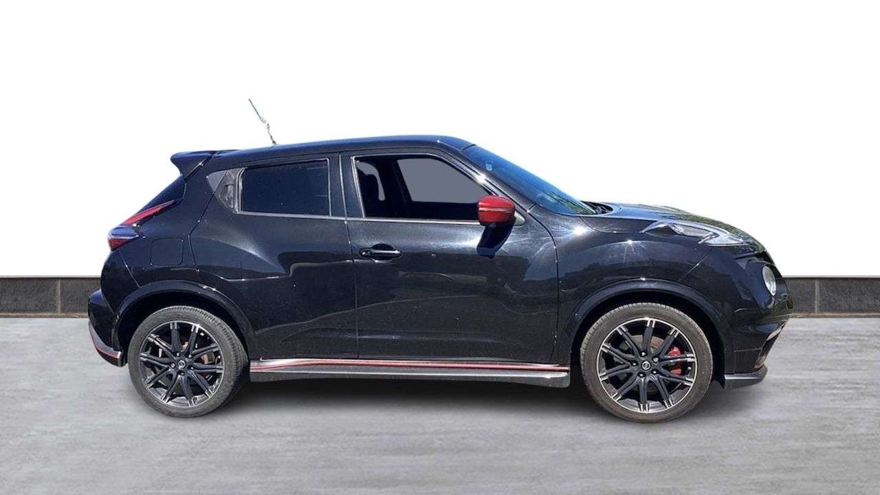 A 2015 NISSAN JUKE 1.6 DIG-T Nismo RS SUV 5dr Petrol XTRON 4WD Euro 5 (214 ps) A 2015 NISSAN JUKE 1.6 DIG-T Nismo RS SUV 5dr Petrol XTRON 4WD Euro 5 (214 ps)