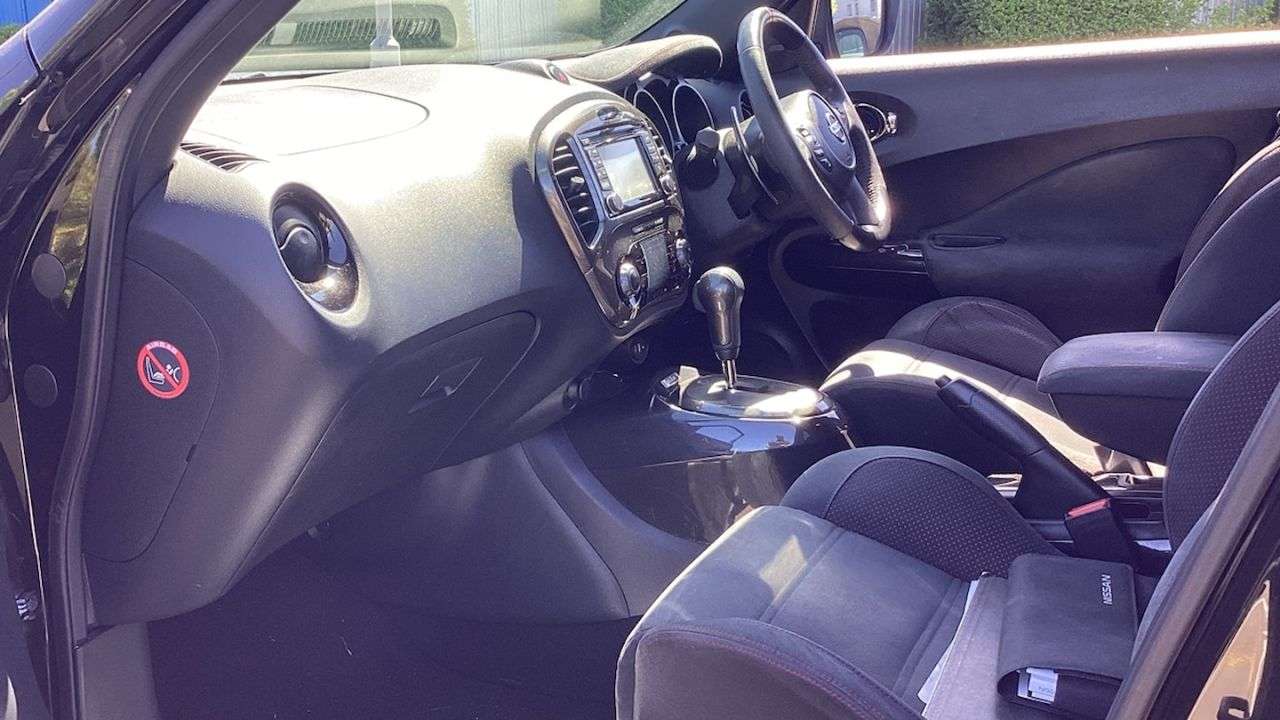 A 2015 NISSAN JUKE 1.6 DIG-T Nismo RS SUV 5dr Petrol XTRON 4WD Euro 5 (214 ps) A 2015 NISSAN JUKE 1.6 DIG-T Nismo RS SUV 5dr Petrol XTRON 4WD Euro 5 (214 ps)