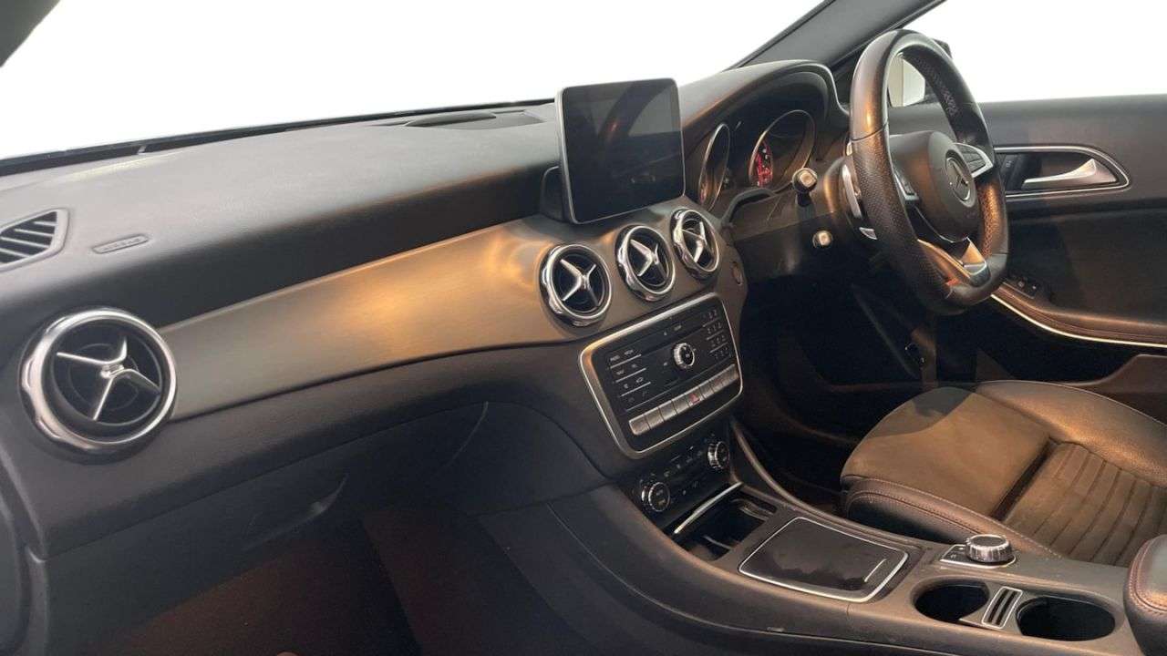 A 2019 MERCEDES-BENZ GLA 2.1 GLA200d AMG Line (Executive) SUV 5dr Diesel 7G-DCT 4MATIC Euro 6 (s/s) A 2019 MERCEDES-BENZ GLA 2.1 GLA200d AMG Line (Executive) SUV 5dr Diesel 7G-DCT 4MATIC Euro 6 (s/s)