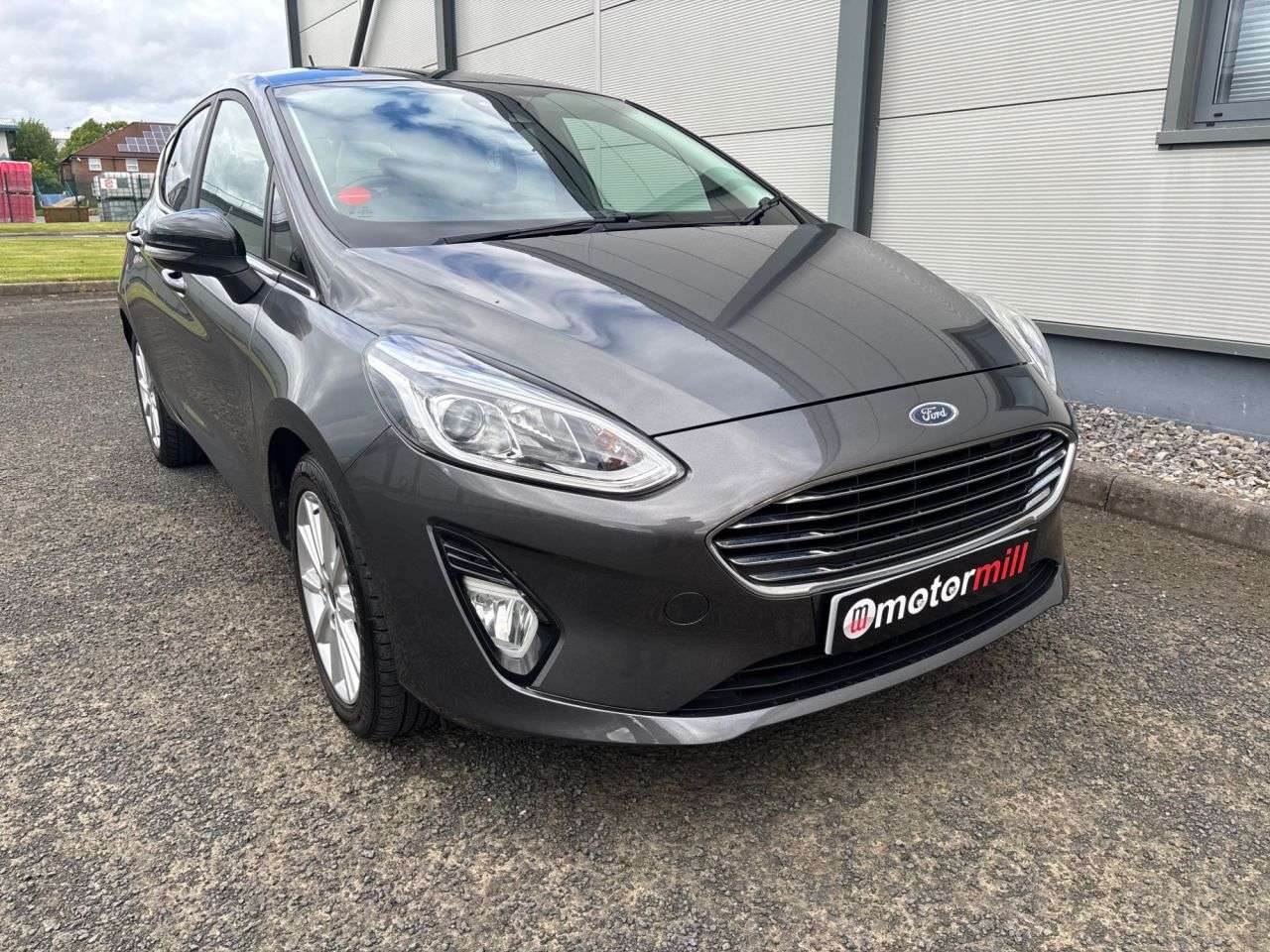 A 2017 FORD FIESTA 1.0T EcoBoost Titanium Hatchback 5dr Petrol Manual Euro 6 (s/s) (125 ps) TO A 2017 FORD FIESTA 1.0T EcoBoost Titanium Hatchback 5dr Petrol Manual Euro 6 (s/s) (125 ps) TO