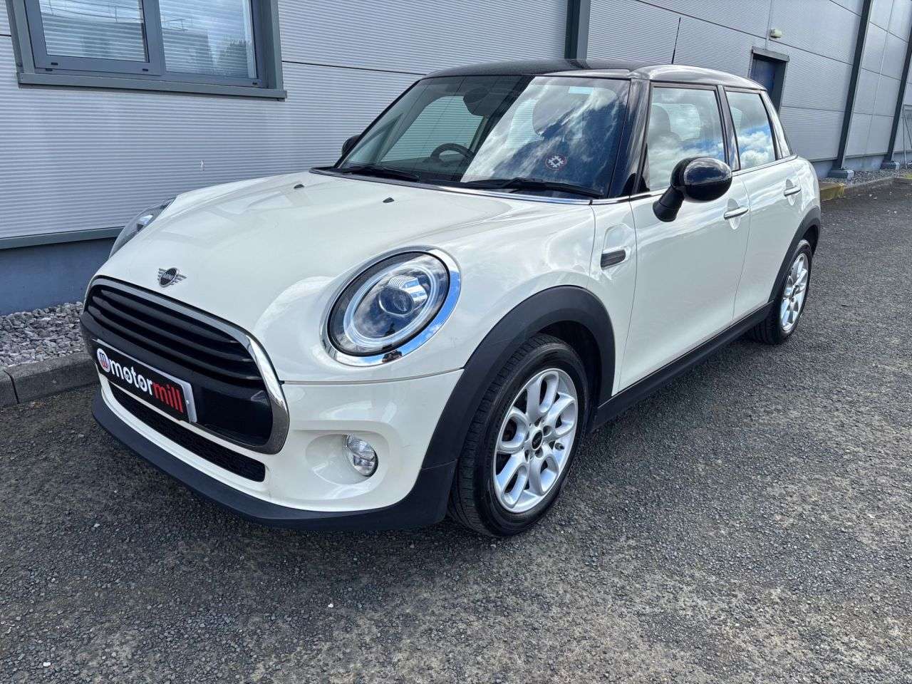 2018 MINI HATCH 2018 MINI HATCH