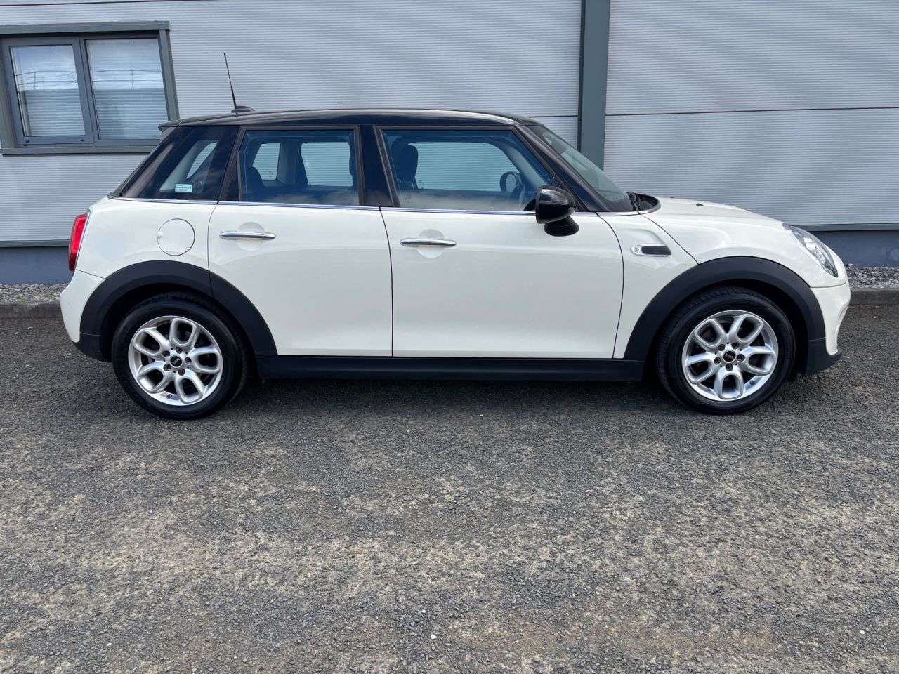 2018 MINI HATCH 2018 MINI HATCH
