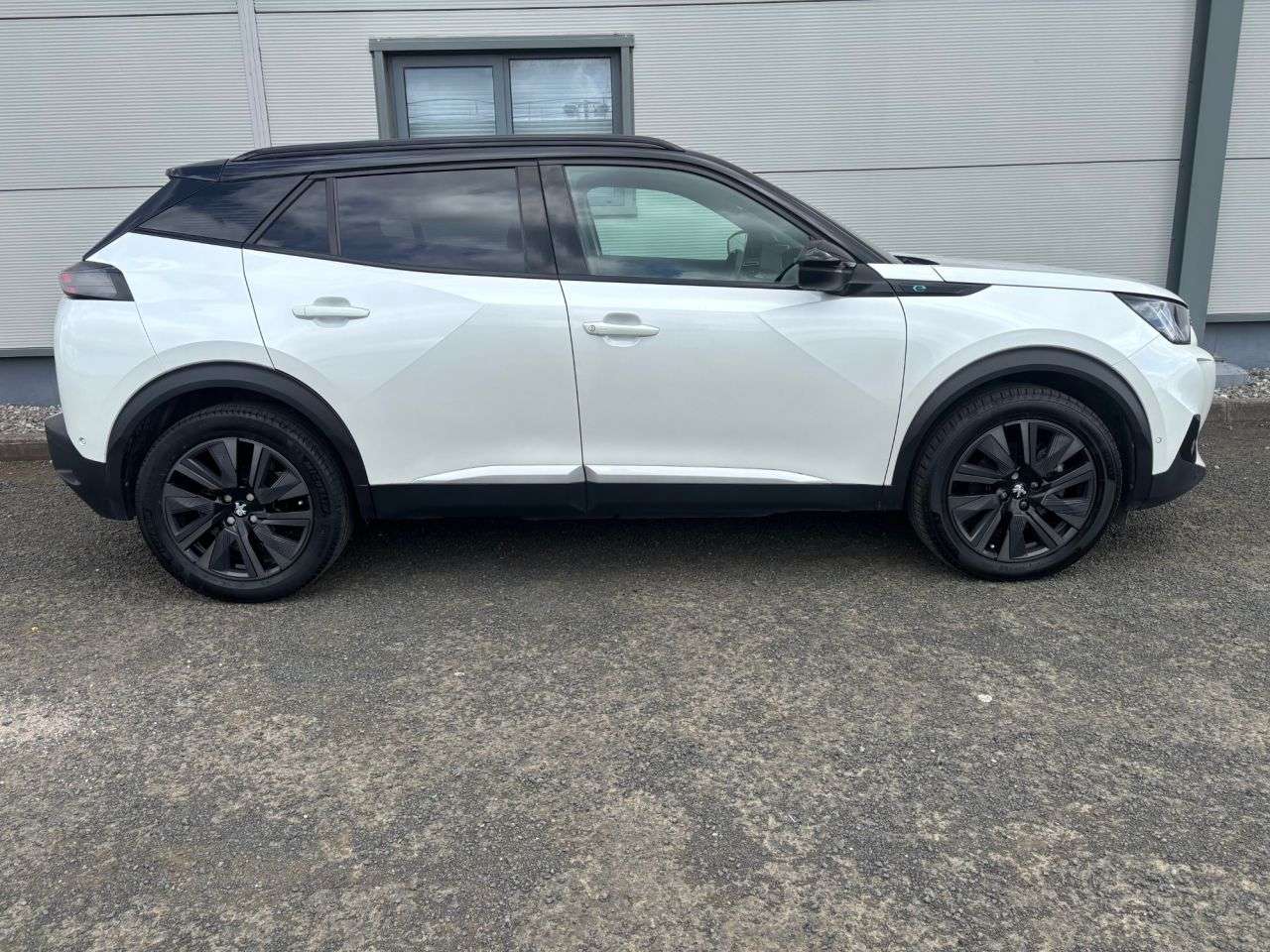 2021 PEUGEOT E-2008 2021 PEUGEOT E-2008