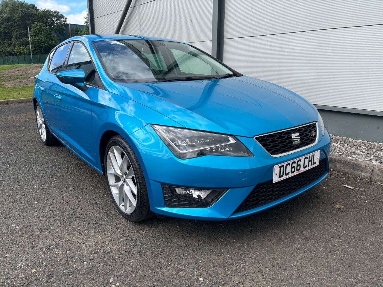 A 2016 SEAT LEON 1.4 TSI FR Technology Hatchback 5dr Petrol Manual Euro 6 (s/s) (125 ps) DUA A 2016 SEAT LEON 1.4 TSI FR Technology Hatchback 5dr Petrol Manual Euro 6 (s/s) (125 ps) DUA