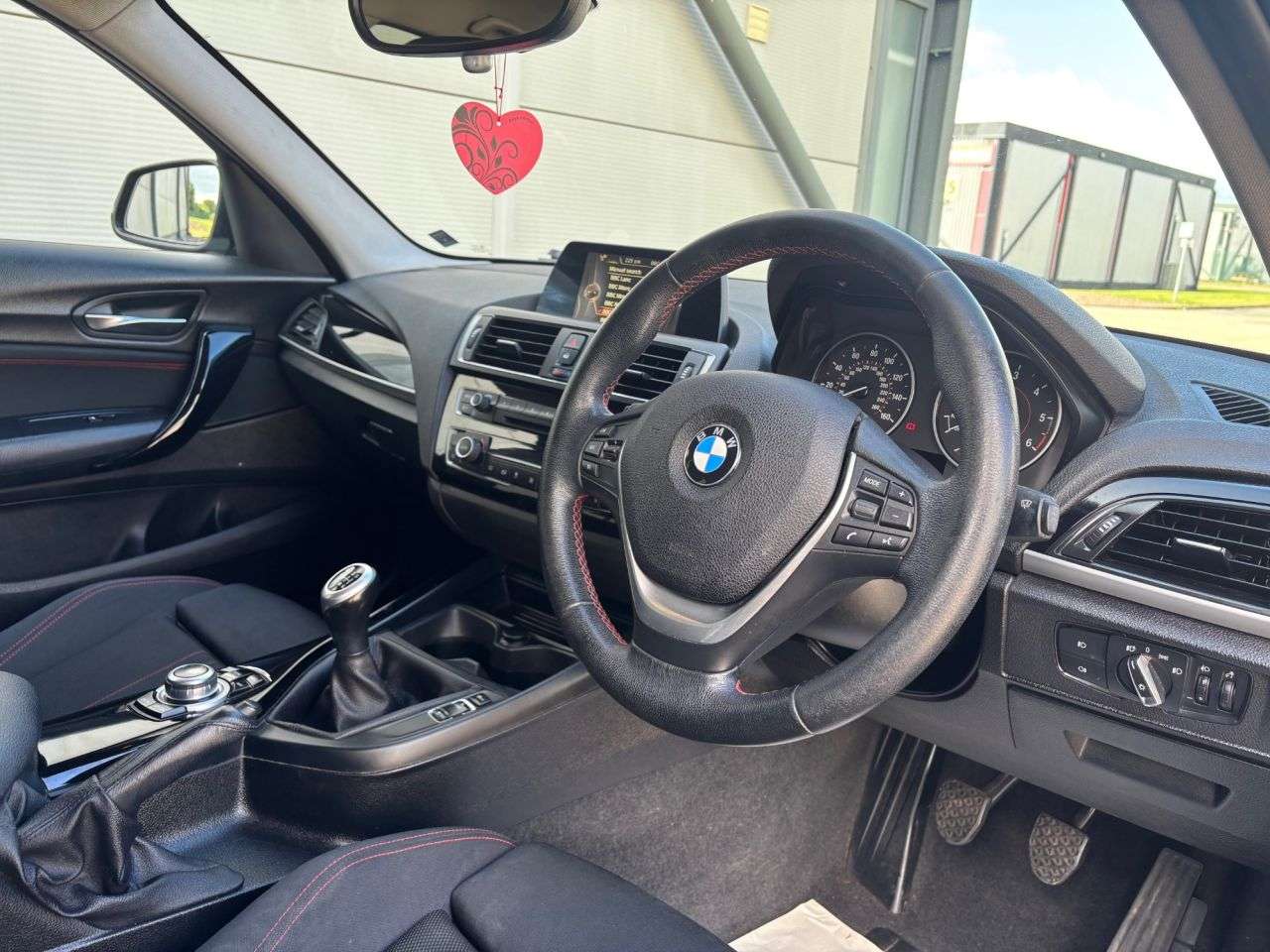 2017 BMW 1 SERIES 2017 BMW 1 SERIES