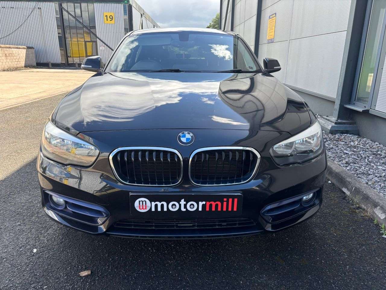2017 BMW 1 SERIES 2017 BMW 1 SERIES