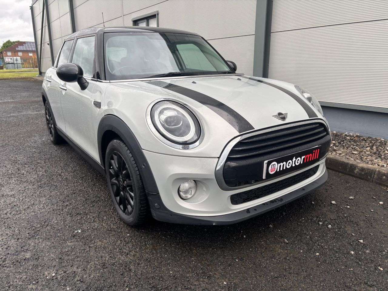 A 2018 MINI HATCH 1.5 Cooper Hatchback 5dr Petrol Manual Euro 6 (s/s) (136 ps) £8275 WORTH OF A 2018 MINI HATCH 1.5 Cooper Hatchback 5dr Petrol Manual Euro 6 (s/s) (136 ps) £8275 WORTH OF