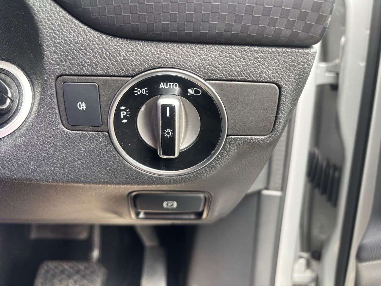 2018 MERCEDES-BENZ A CLASS 2018 MERCEDES-BENZ A CLASS