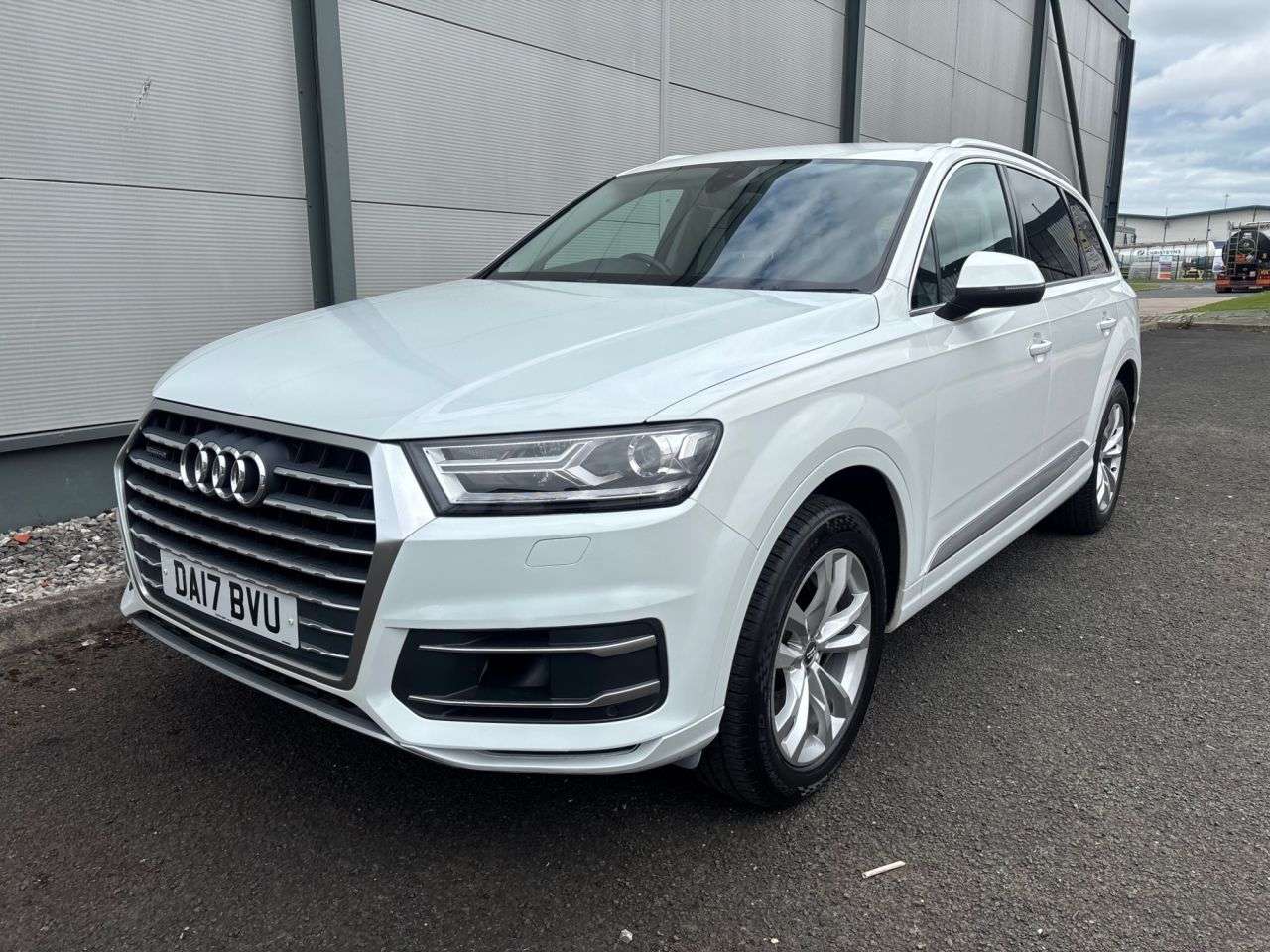 2017 AUDI Q7 2017 AUDI Q7