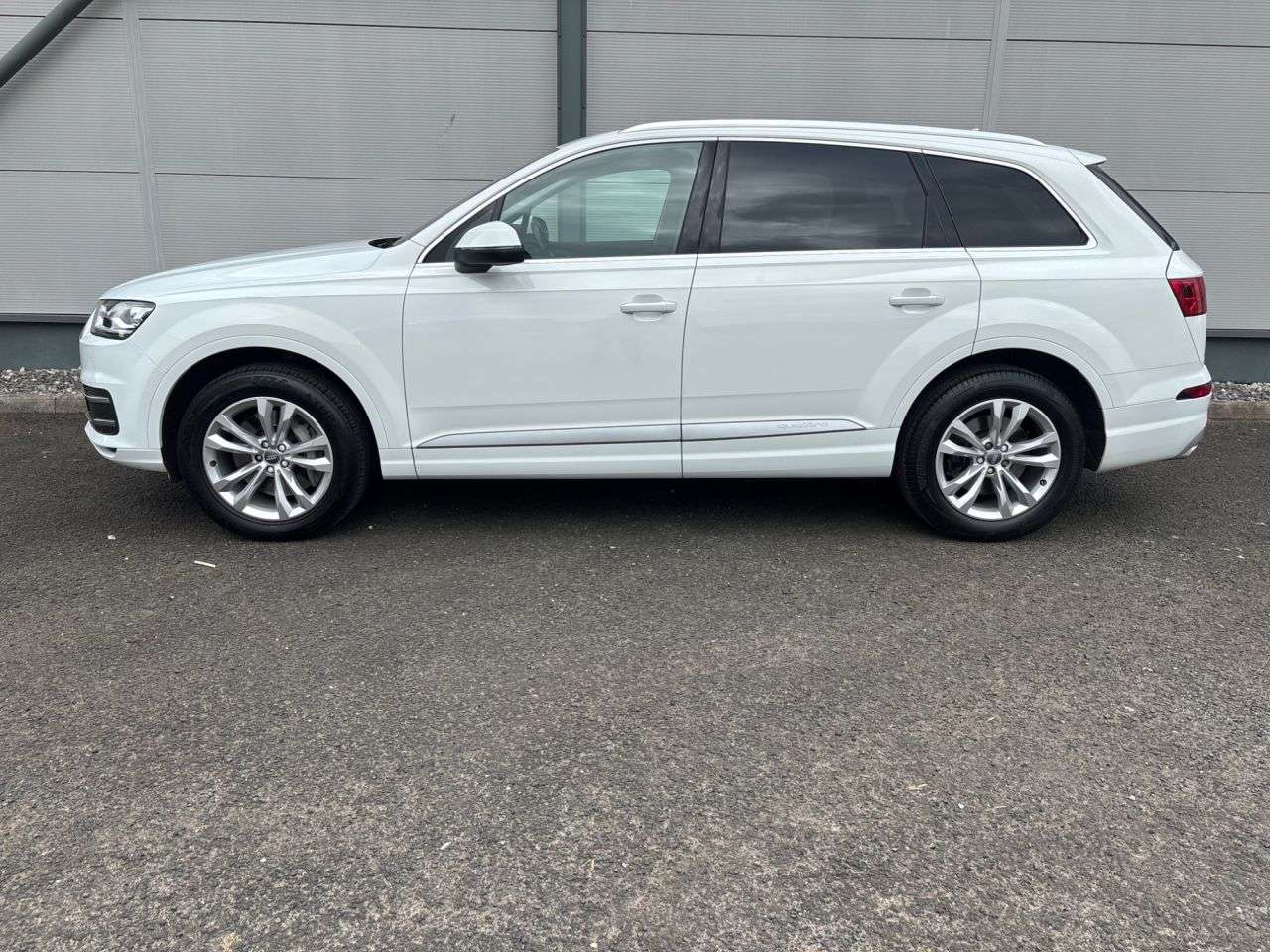2017 AUDI Q7 2017 AUDI Q7