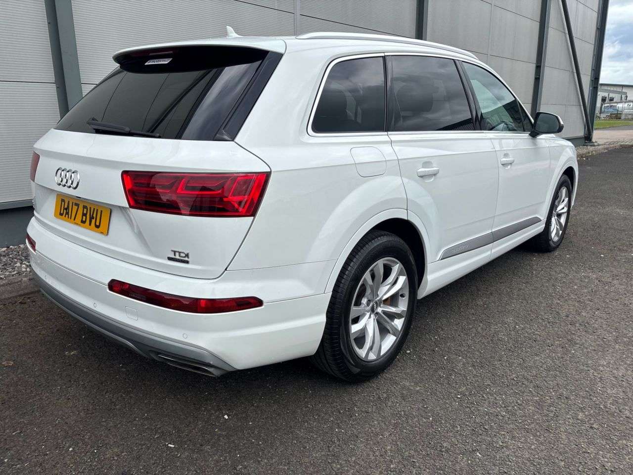 2017 AUDI Q7 2017 AUDI Q7