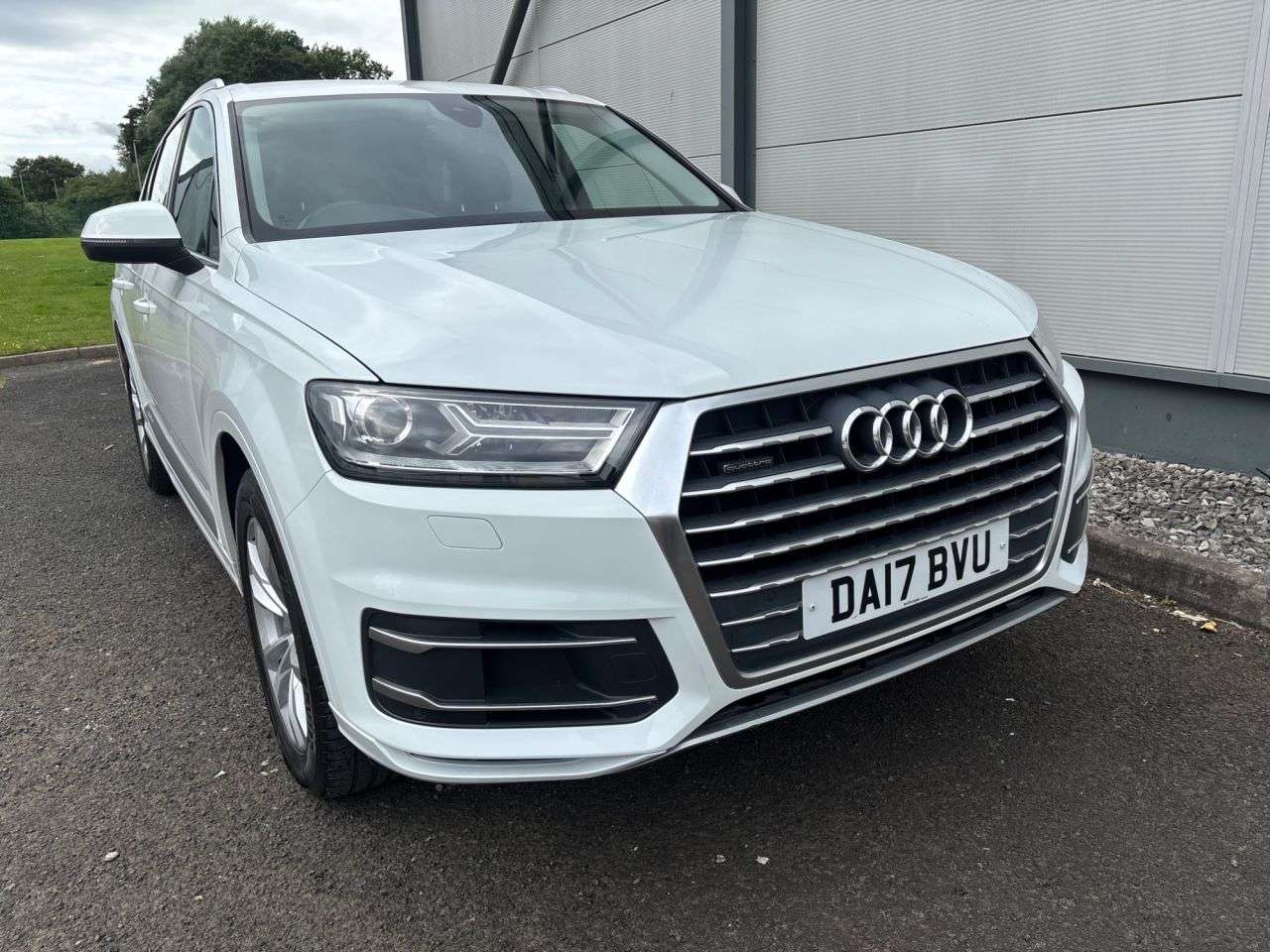 2017 AUDI Q7 2017 AUDI Q7