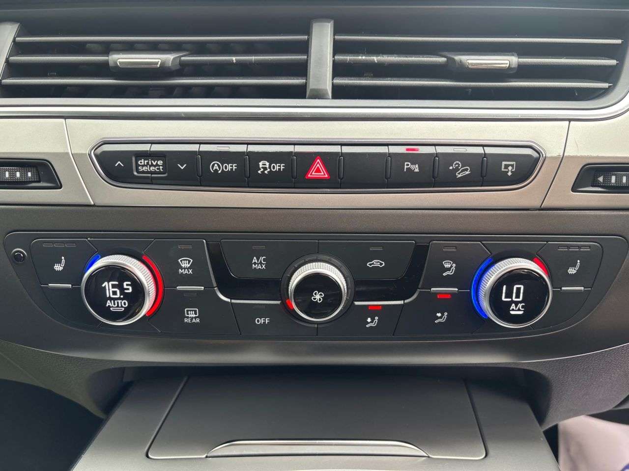 2017 AUDI Q7 2017 AUDI Q7