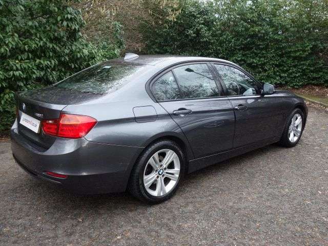 A 2016 BMW 3 SERIES 2.0 320d Sport Saloon 4dr Diesel Auto Euro 6 (s/s) (190 ps) SAT NAV A 2016 BMW 3 SERIES 2.0 320d Sport Saloon 4dr Diesel Auto Euro 6 (s/s) (190 ps) SAT NAV