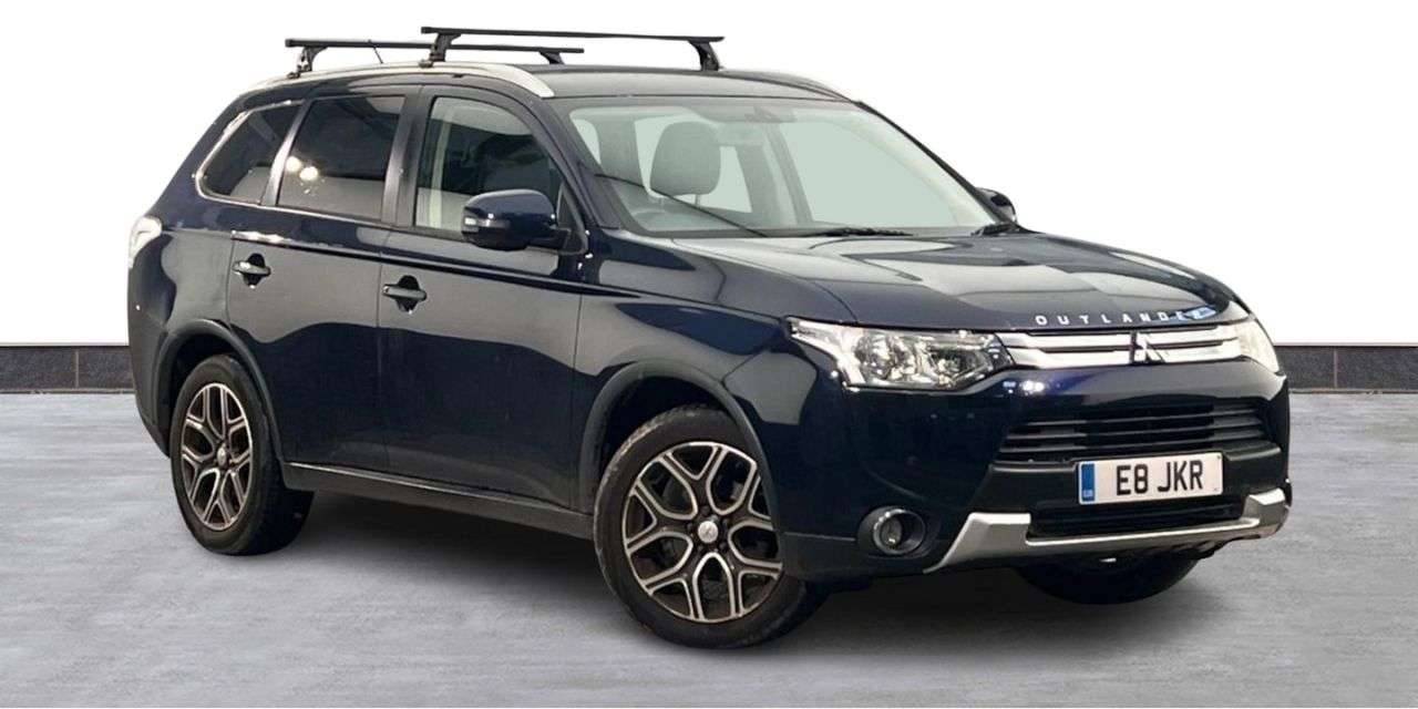 A 2015 MITSUBISHI OUTLANDER 2.2 DI-D GX3 SUV 5dr Diesel Auto 4WD Euro 5 (s/s) (150 ps) BLUETOOTH, TOWBA A 2015 MITSUBISHI OUTLANDER 2.2 DI-D GX3 SUV 5dr Diesel Auto 4WD Euro 5 (s/s) (150 ps) BLUETOOTH, TOWBA