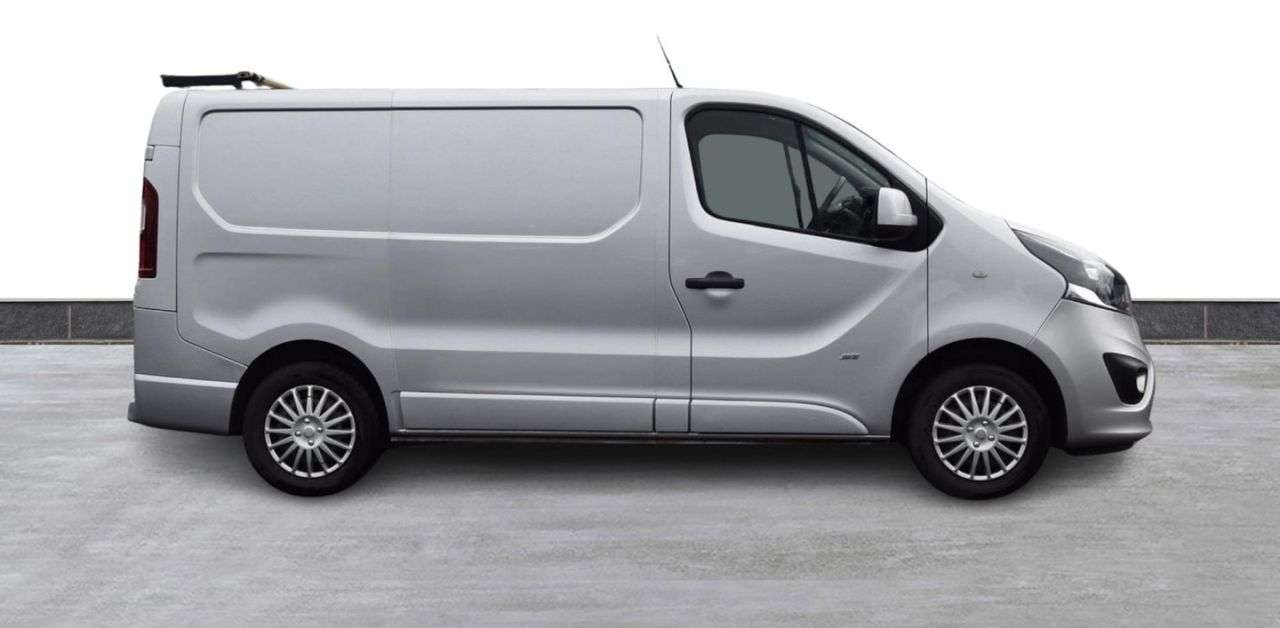 A 2017 VAUXHALL VIVARO 1.6 CDTi 2700 BiTurbo Sportive Panel Van 5dr Diesel Manual L1 H1 Euro 6 (s/ A 2017 VAUXHALL VIVARO 1.6 CDTi 2700 BiTurbo Sportive Panel Van 5dr Diesel Manual L1 H1 Euro 6 (s/