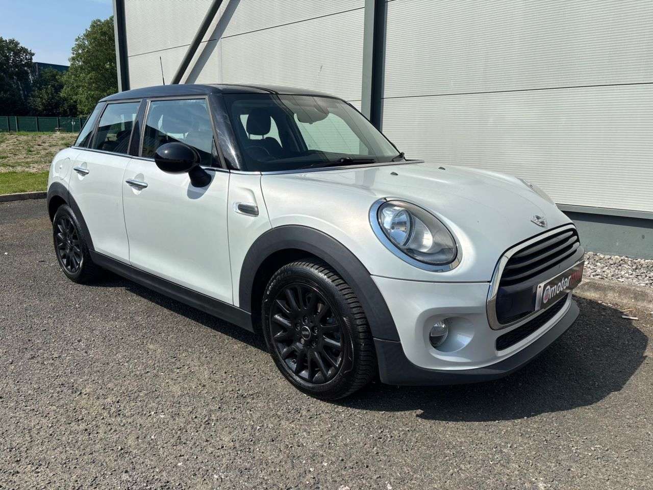 A 2015 MINI HATCH 1.5 Cooper D Hatchback 5dr Diesel Manual Euro 6 (s/s) (116 ps) CHILLI PACK A 2015 MINI HATCH 1.5 Cooper D Hatchback 5dr Diesel Manual Euro 6 (s/s) (116 ps) CHILLI PACK