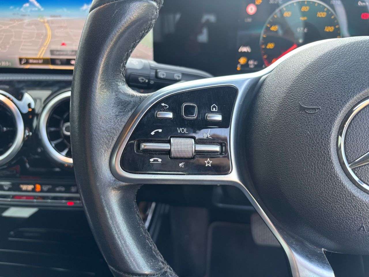2018 MERCEDES-BENZ A-CLASS 2018 MERCEDES-BENZ A-CLASS