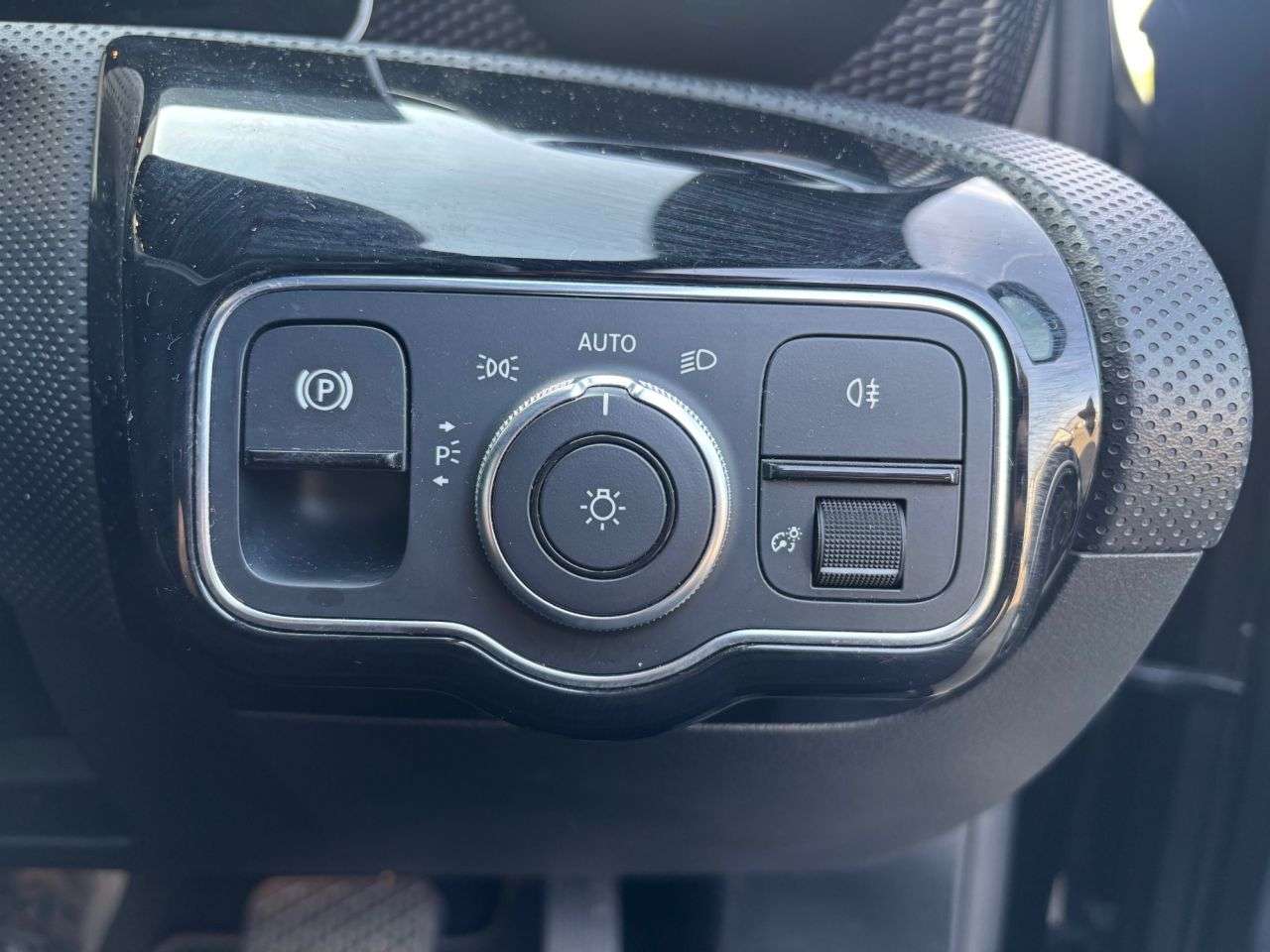 2018 MERCEDES-BENZ A-CLASS 2018 MERCEDES-BENZ A-CLASS