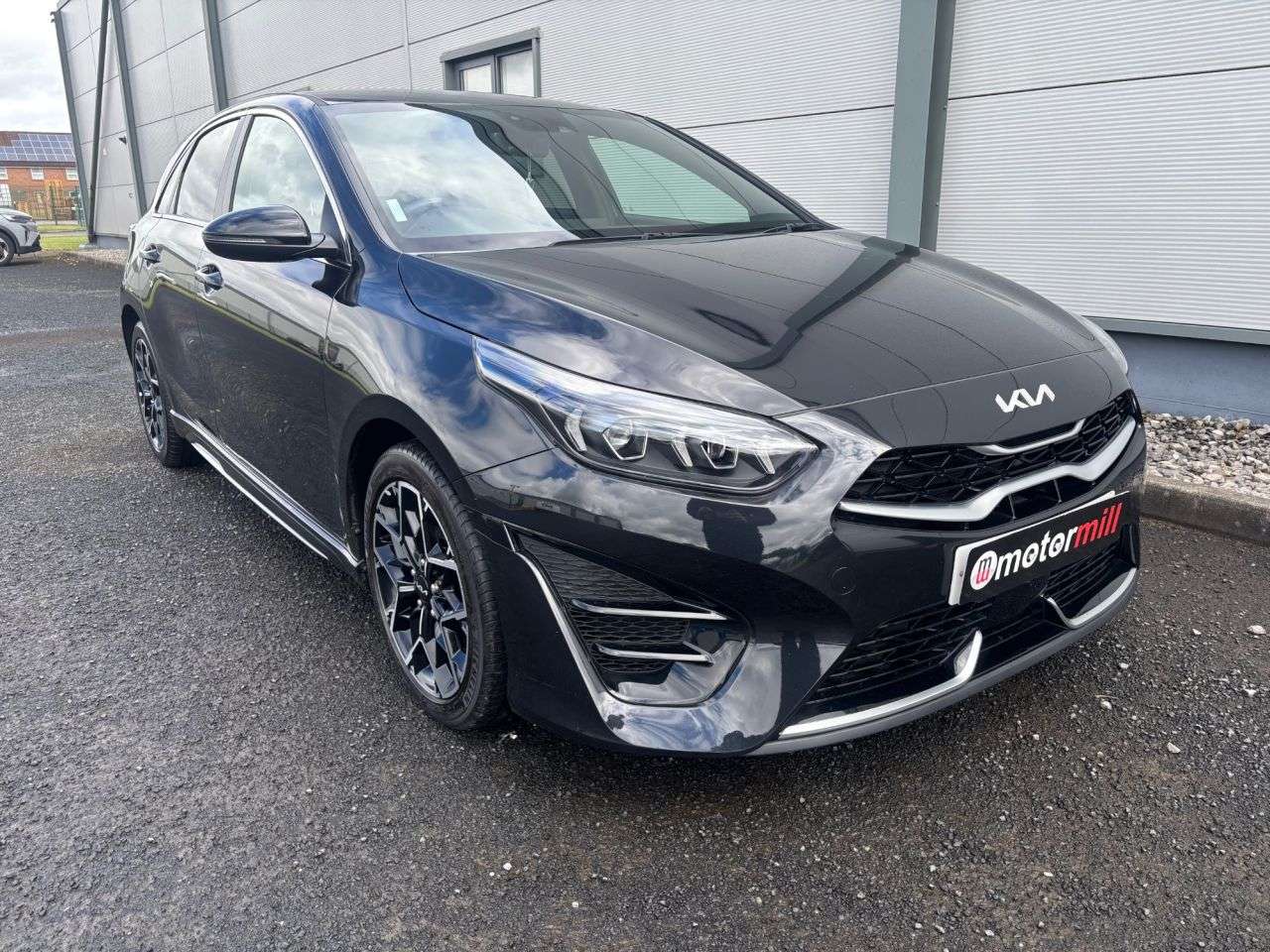 A 2023 KIA CEED 1.5 T-GDi GT-Line Hatchback 5dr Petrol Manual Euro 6 (s/s) (158 bhp) 2 KEYS A 2023 KIA CEED 1.5 T-GDi GT-Line Hatchback 5dr Petrol Manual Euro 6 (s/s) (158 bhp) 2 KEYS