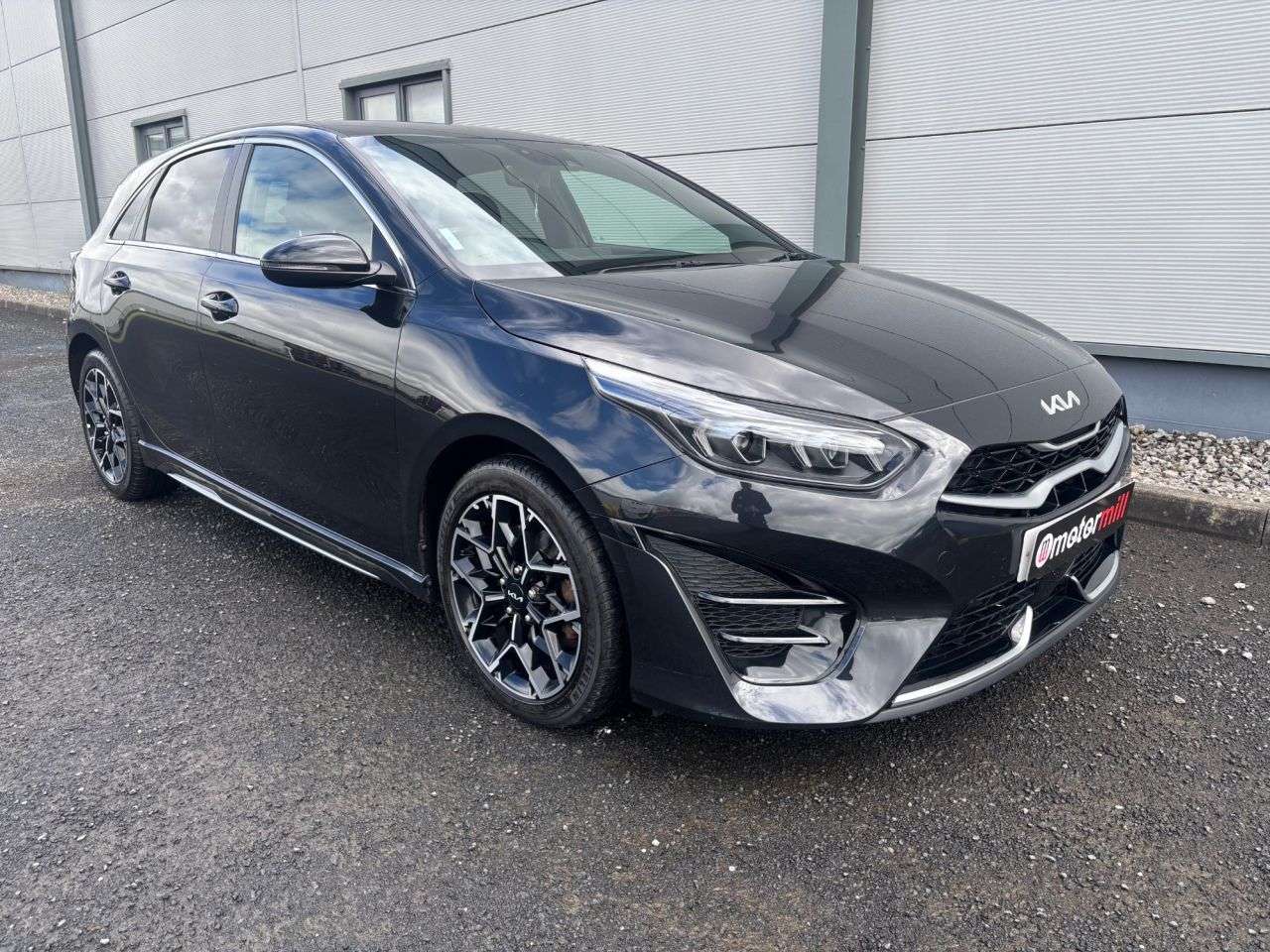 A 2023 KIA CEED 1.5 T-GDi GT-Line Hatchback 5dr Petrol Manual Euro 6 (s/s) (158 bhp) 2 KEYS A 2023 KIA CEED 1.5 T-GDi GT-Line Hatchback 5dr Petrol Manual Euro 6 (s/s) (158 bhp) 2 KEYS