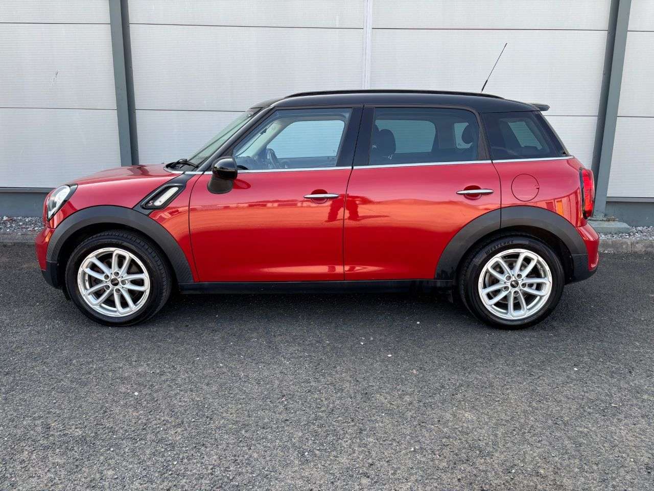 2015 MINI COUNTRYMAN 2015 MINI COUNTRYMAN