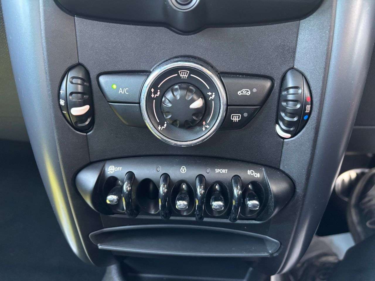2015 MINI COUNTRYMAN 2015 MINI COUNTRYMAN