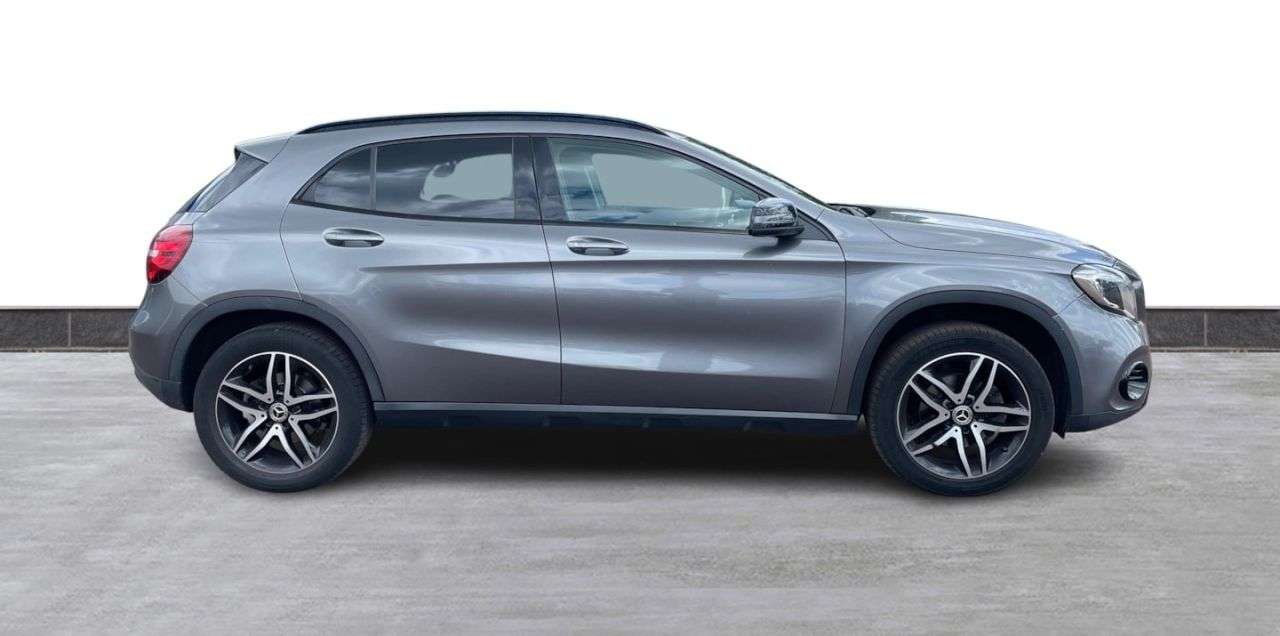 A 2019 MERCEDES-BENZ GLA 1.6 GLA180 Urban Edition SUV 5dr Petrol Manual Euro 6 (s/s) (122 ps) CRUISE A 2019 MERCEDES-BENZ GLA 1.6 GLA180 Urban Edition SUV 5dr Petrol Manual Euro 6 (s/s) (122 ps) CRUISE