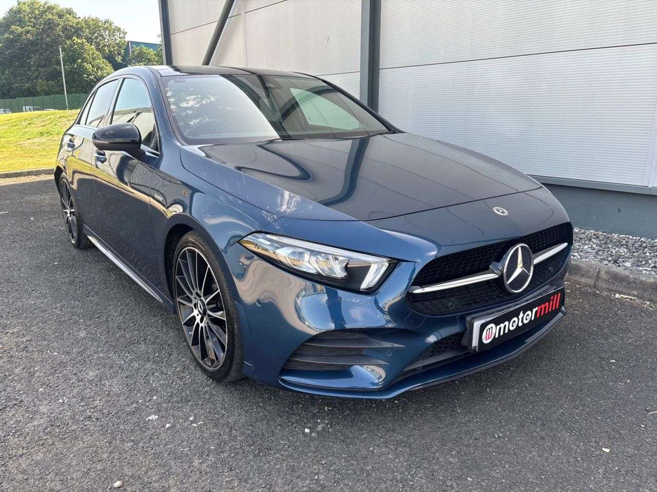 A 2021 MERCEDES-BENZ A-CLASS 2.0 A200d Exclusive Edition Hatchback 5dr Diesel 8G-DCT Euro 6 (s/s) (150 p A 2021 MERCEDES-BENZ A-CLASS 2.0 A200d Exclusive Edition Hatchback 5dr Diesel 8G-DCT Euro 6 (s/s) (150 p